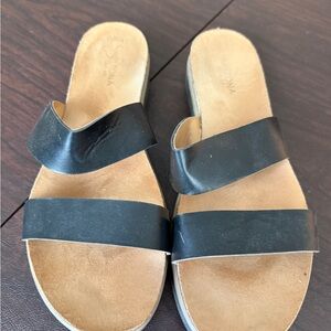 Arizona Jean Company Black Slide Sandals